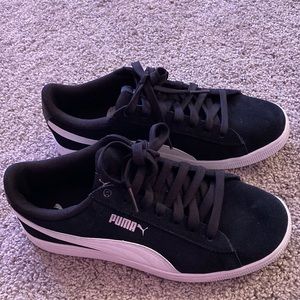 Puma Vikky Black & White